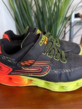 Sketcher S-Lights Boys 2.5 Vortex 2.0 Black Multi Wide Sneakers Big Kid 400604WL